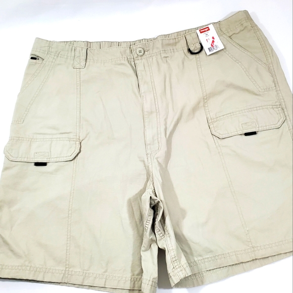 Wrangler Hiker Shorts Relaxed Fit Khaki 